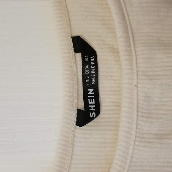 Shein Crop Top - Picture 2 of 3